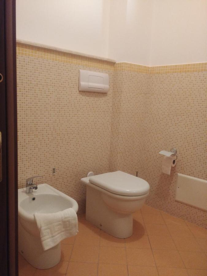 לינה וארוחת בוקר קלטביאנו Paradise House מראה חיצוני תמונה